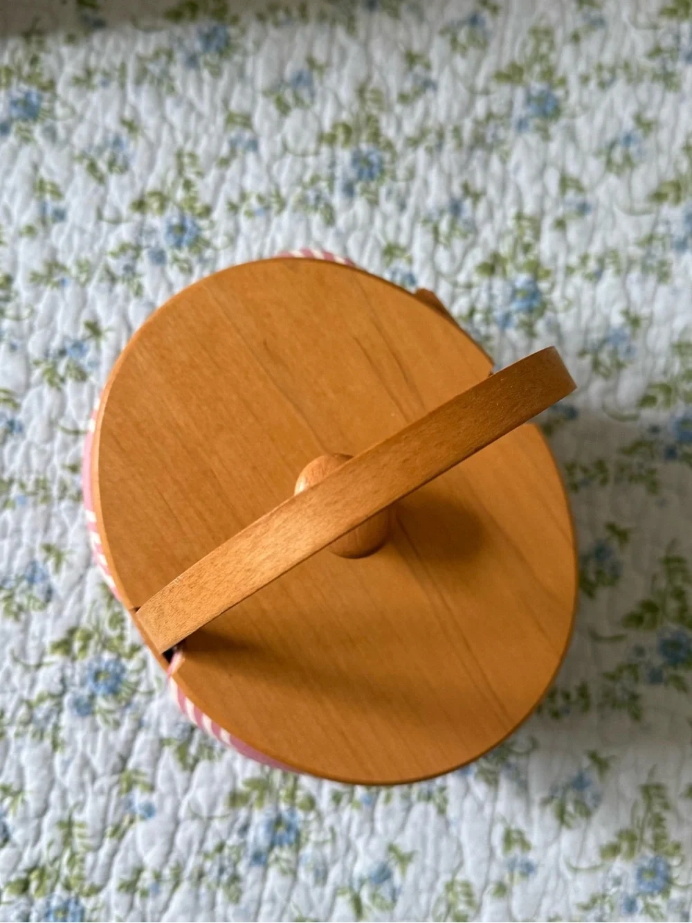 Vintage 1999 Small Wooden Longaberger Horizon of Hope basket with Plastic Liner